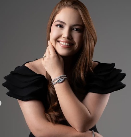 Isabela Cristina